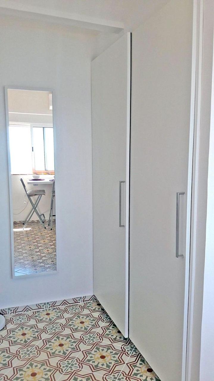 Splendido Studio, Vista Mare, A 5Mn Dalla Spiaggia - Casa Artevida روساس المظهر الخارجي الصورة
